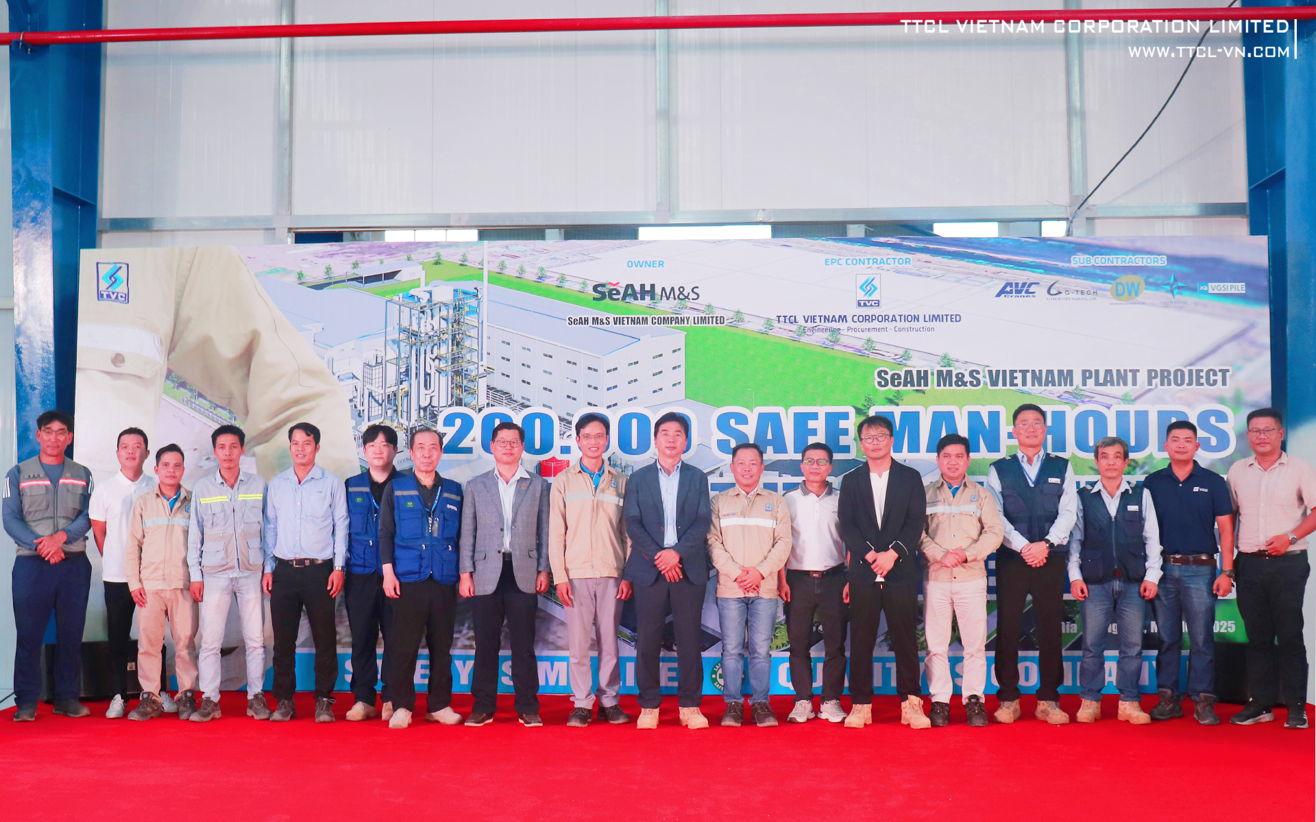 CHÚC MỪNG DỰ ÁN NHÀ MÁY SeAH M&S VIỆT NAM CHẠM MỐC 200.000H AN TOÀN